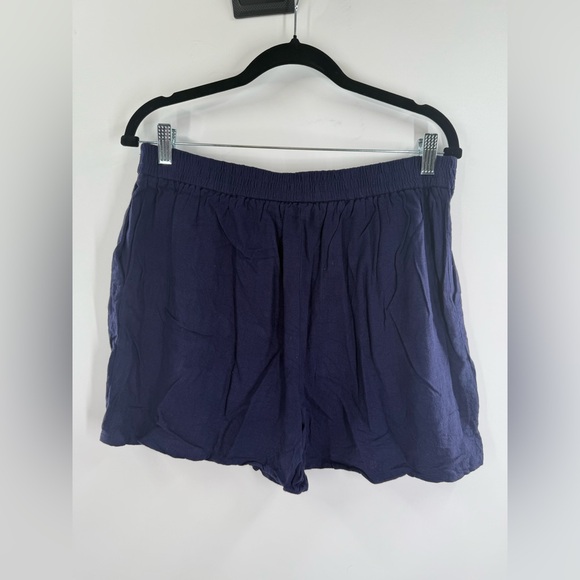 EUC Riley & Rae Flat Front Shorts - Picture 5 of 6
